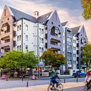 Hotell Give, Christchurch